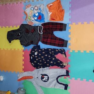 4 outfits size 0-3 months, like new